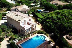 Villa Riviera with pool